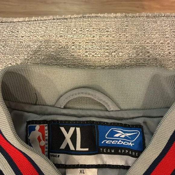 Vintage Reebok New Jersey Nets NBA zip-up jacket - Picture 3 of 7